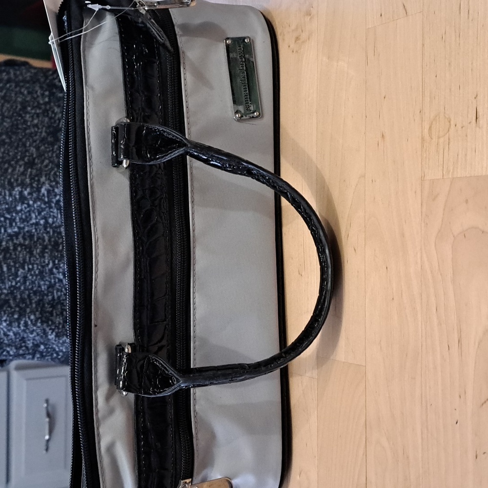 Samantha Brown Go Somewhere Insulated Wine Purse/Bag